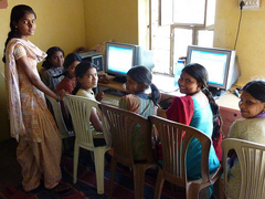 Community Slum Volunteer Projects in India