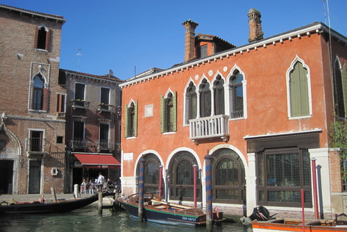 Hotel Dalla Mora: The Best Cheap Hotel in Venice
