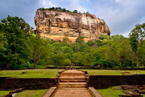 Top 7 Places to Visit in Sri Lanka