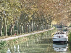 Best Places to Visit While Cruising on the Canal du Midi