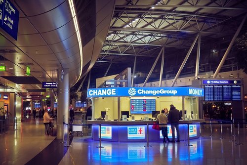 5 Currency Exchange Tips for Your Next Trip