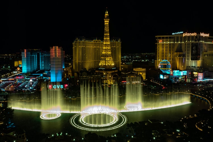 How to See Vegas on a Budget