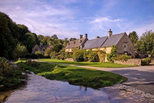 The Best Luxury Cottage Holiday Destinations in the UK