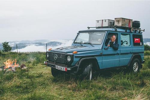 A Round-the-World Trip on a Geländewagen Lasting 26 Years
