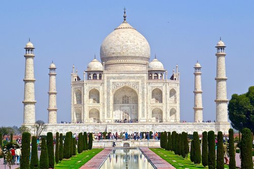 Top 10 Famous Historial Monuments to Visit in India