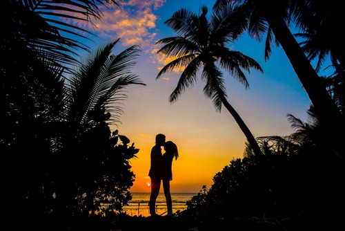 Dating? Don’t Wait Too Long to Travel Together