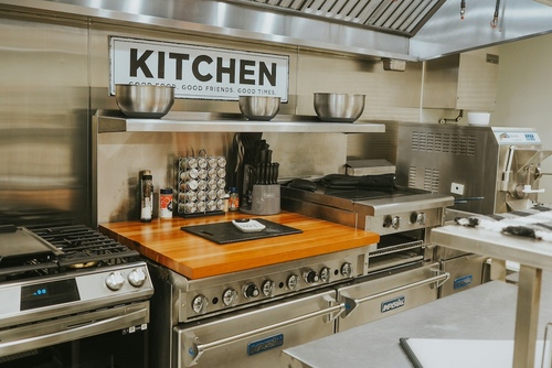 How to Set Up a Hostel Kitchen on a Budget