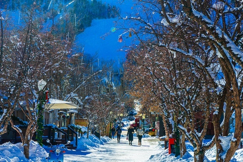 11 Best Places to Stay in Aspen—Hotels, Rentals & Hostels Compared
