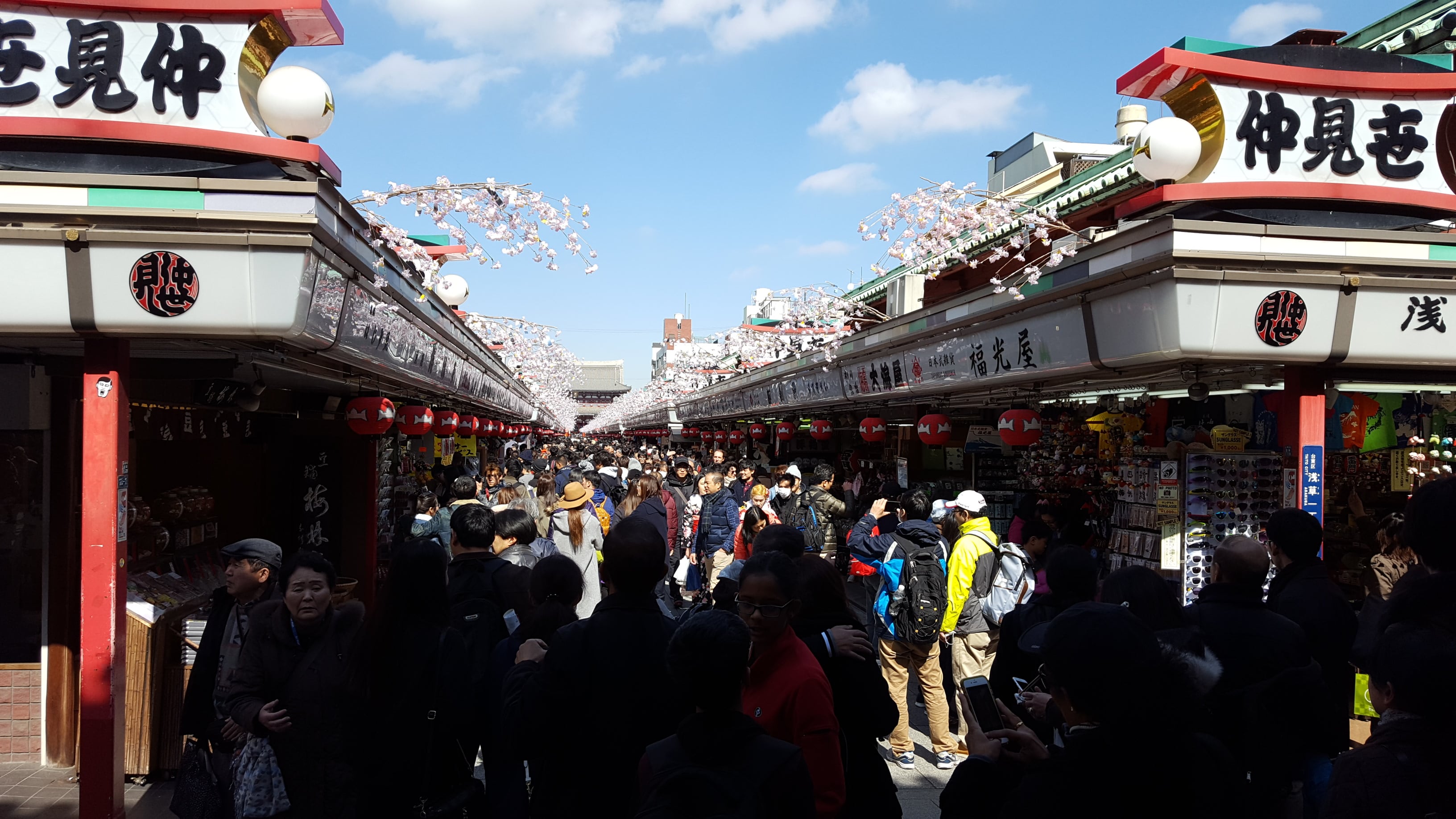 Asakusa_market-min