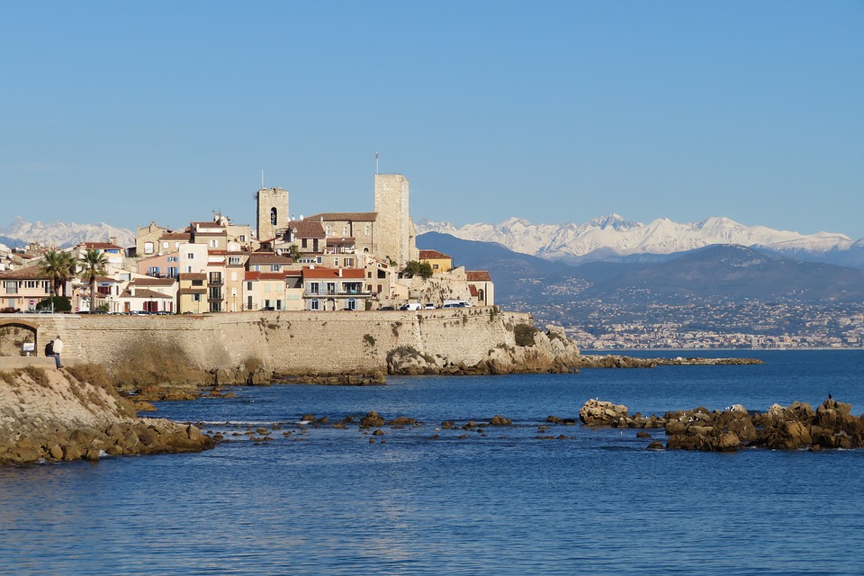 Antibes travel guide