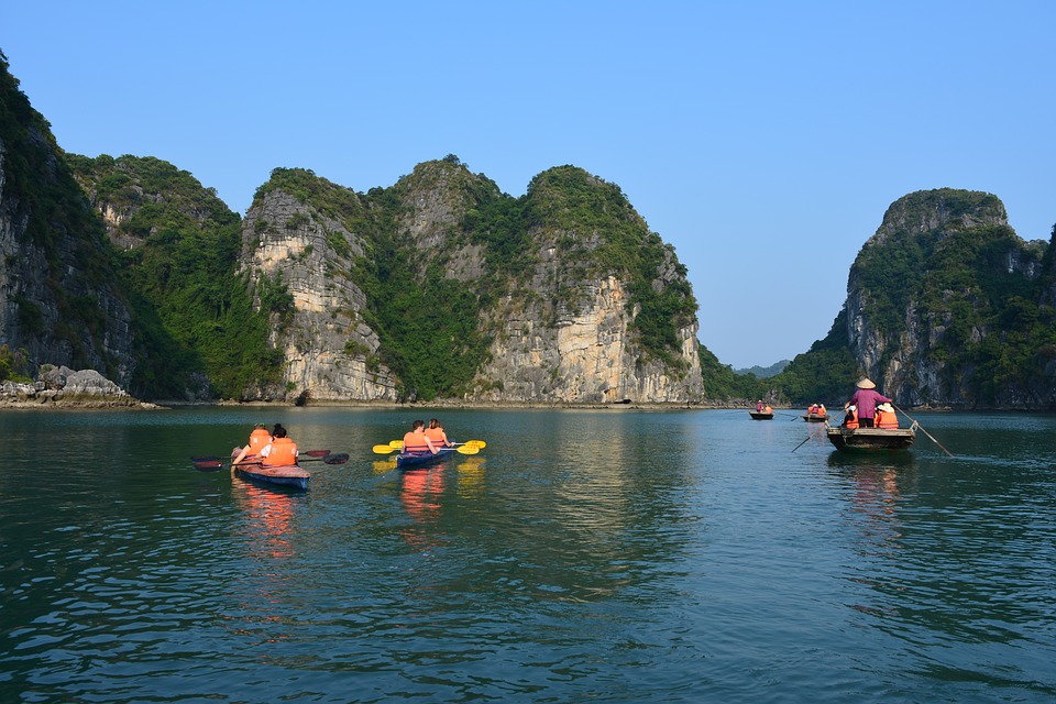 Ha Long Bay Kayaking