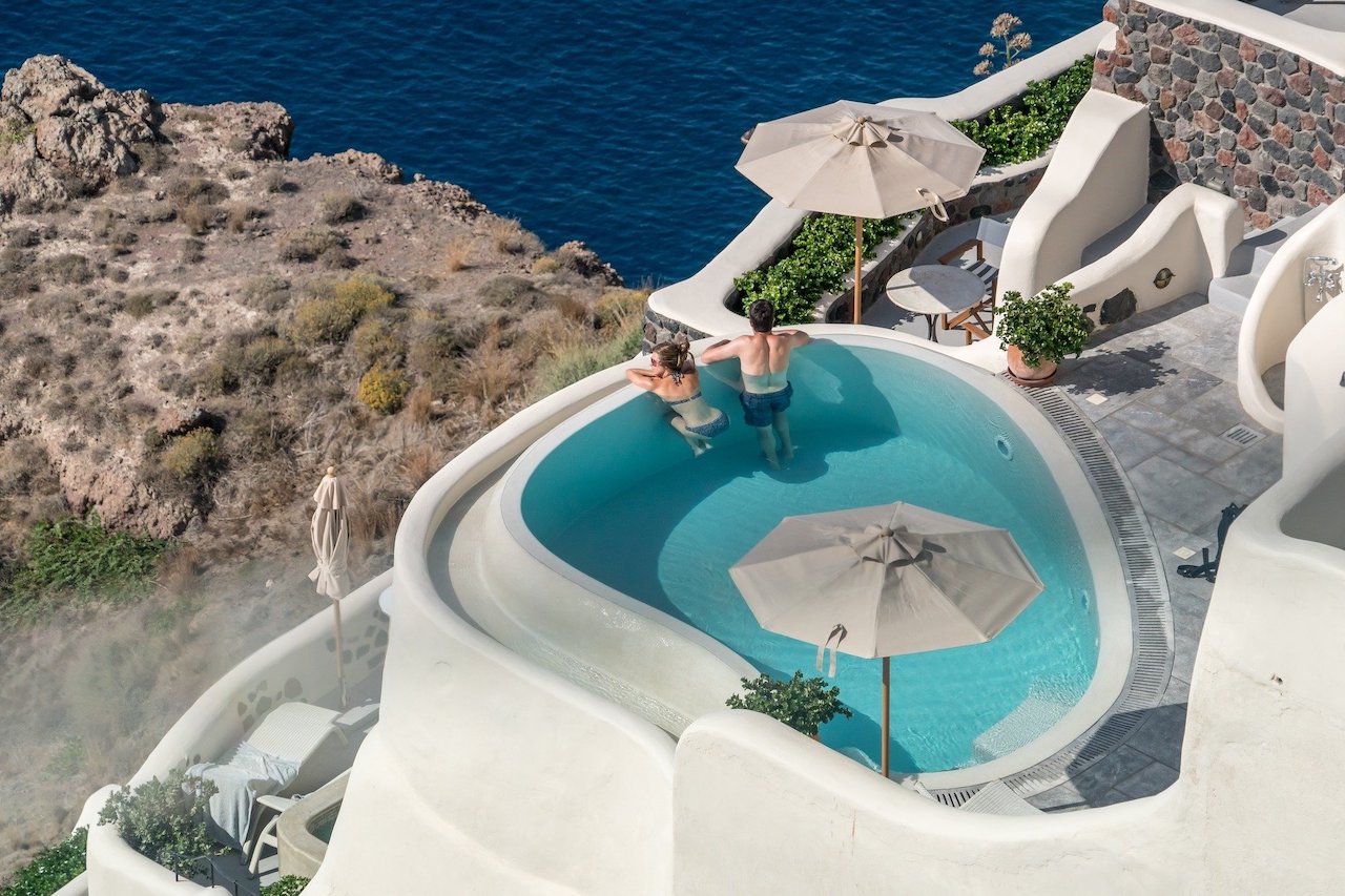Santorini hotel pool